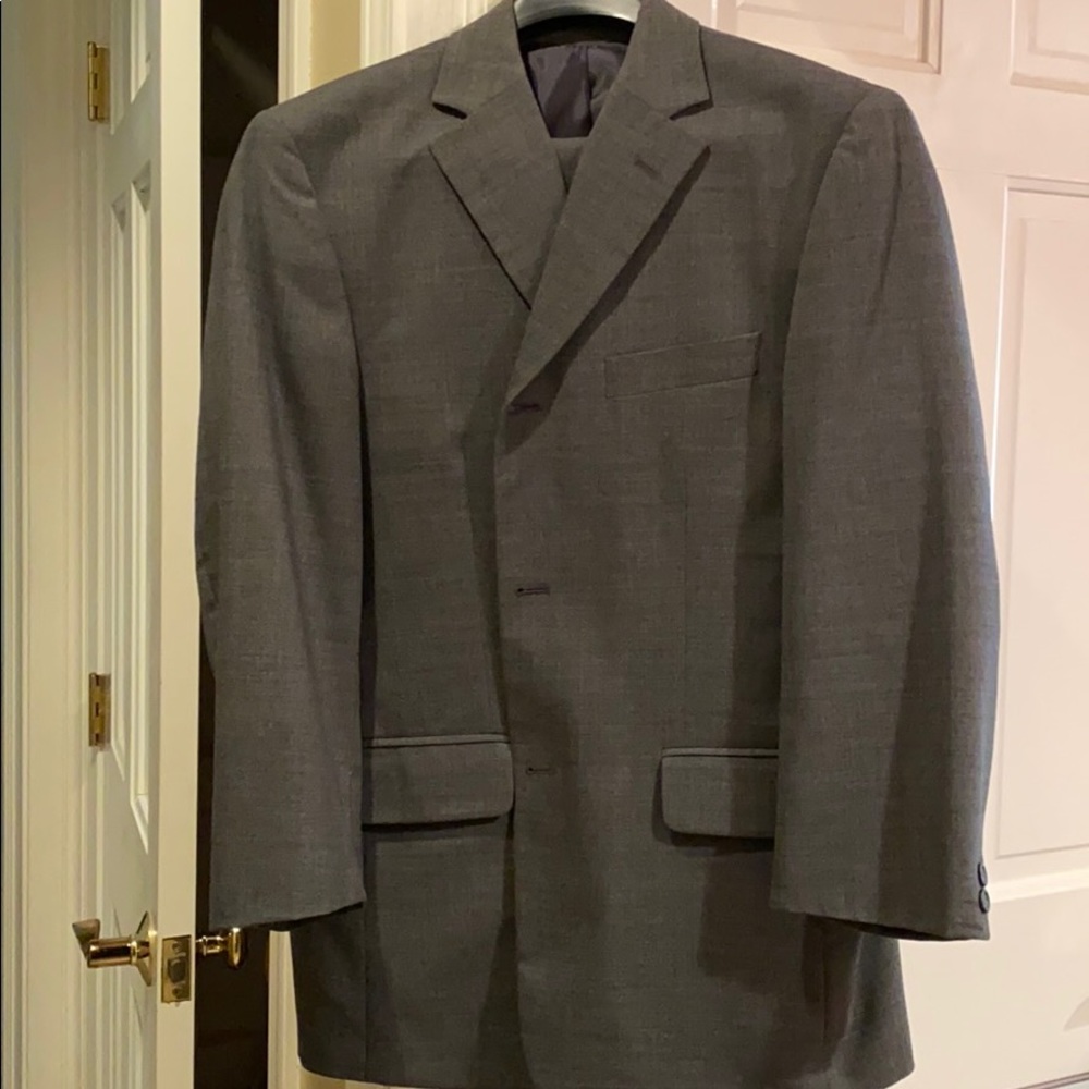 Men’s suit